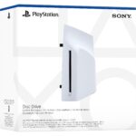 Lecteur de disque externe pour PS5 Digital Edition (Slim) avec console et manette.